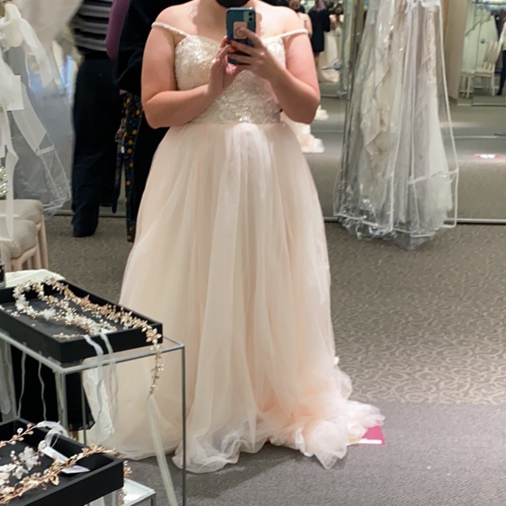 David’s bridal wedding dress